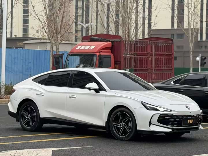 Фото 3 - MG Motor 7