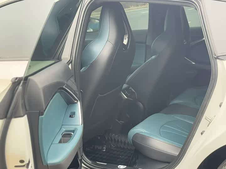 Фото 6 - MG Motor 7