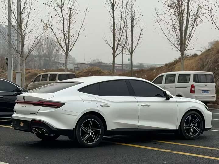 Фото 9 - MG Motor 7