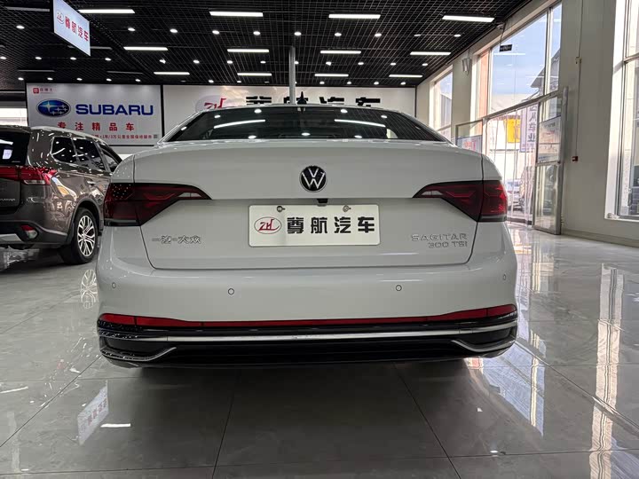 Фото 7 - Volkswagen Sagitar L