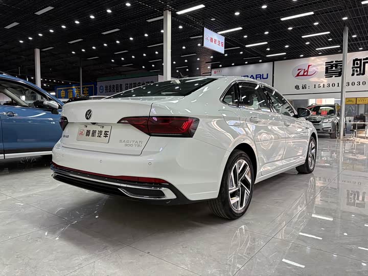 Фото 8 - Volkswagen Sagitar L