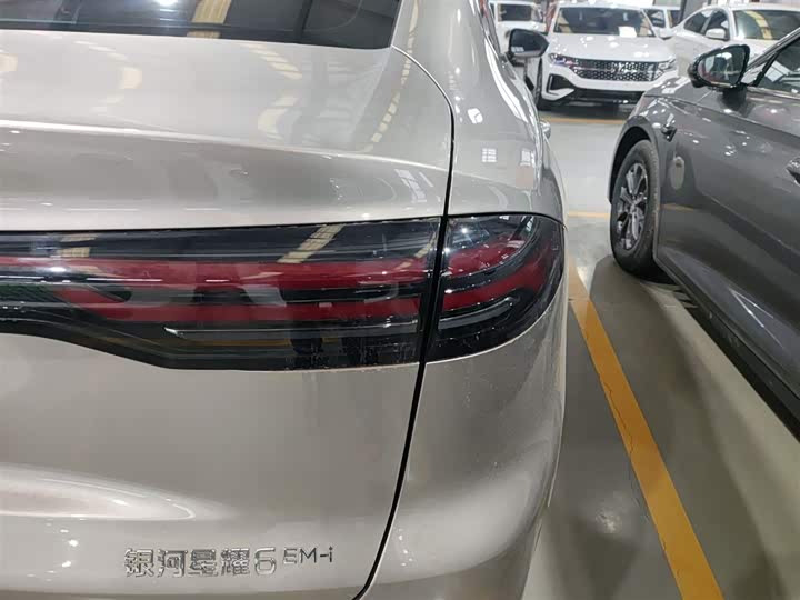 Фото 8 - Geely Galaxy Starshine 6