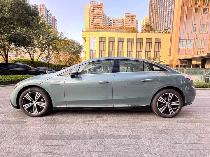 Фото 7 - Mercedes-Benz EQE