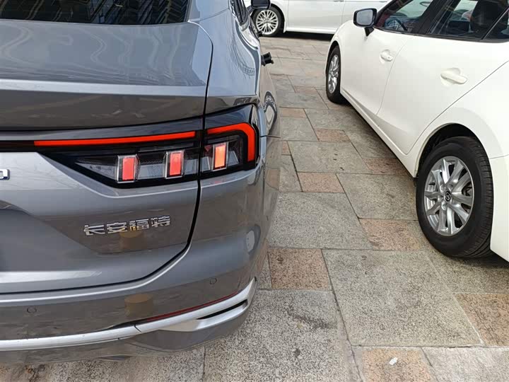 Фото 8 - Ford Mondeo