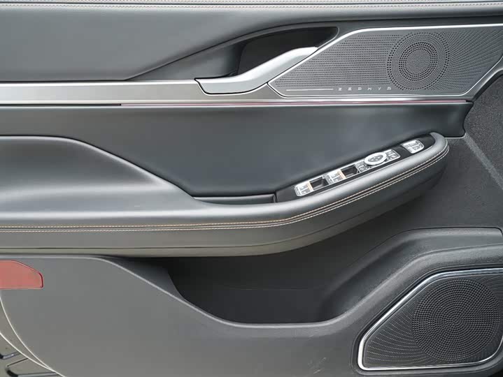 Фото 5 - Lincoln Z (Zephyr)