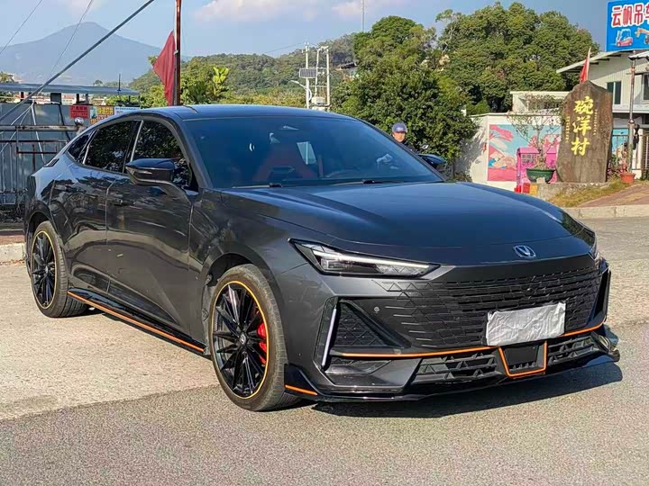 Фото 3 - Changan UNI-V