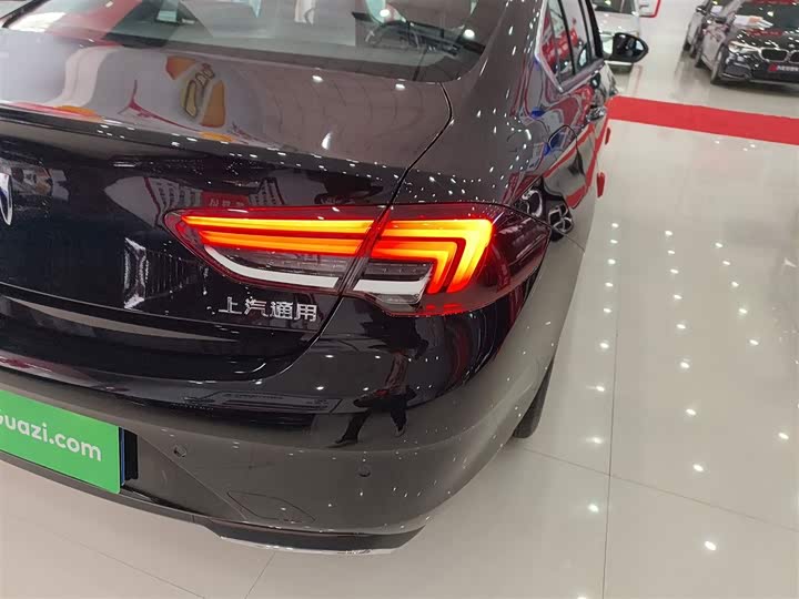 Фото 8 - Buick Regal