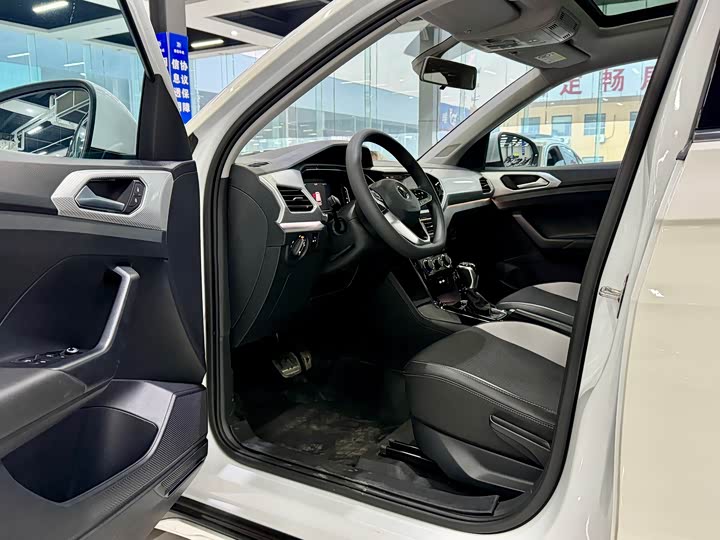 Фото 4 - Volkswagen Tacqua