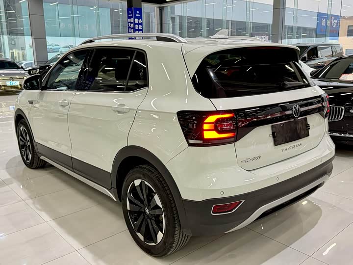 Фото 9 - Volkswagen Tacqua