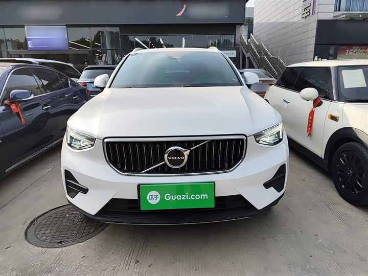 Фото 3 - Volvo XC40