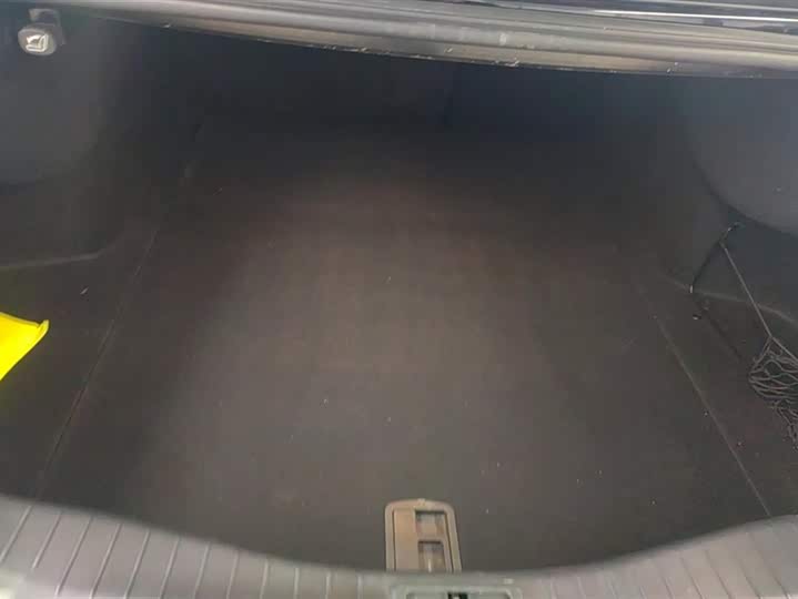 Фото 4 - Hongqi H5