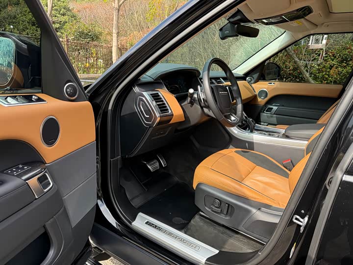 Фото 4 - Land Rover Range Rover Sport