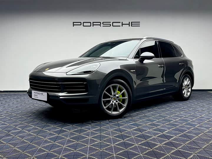 Фото 1 - Porsche Cayenne Hybrid