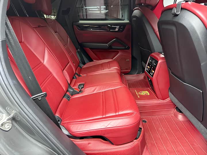 Фото 5 - Porsche Cayenne Hybrid