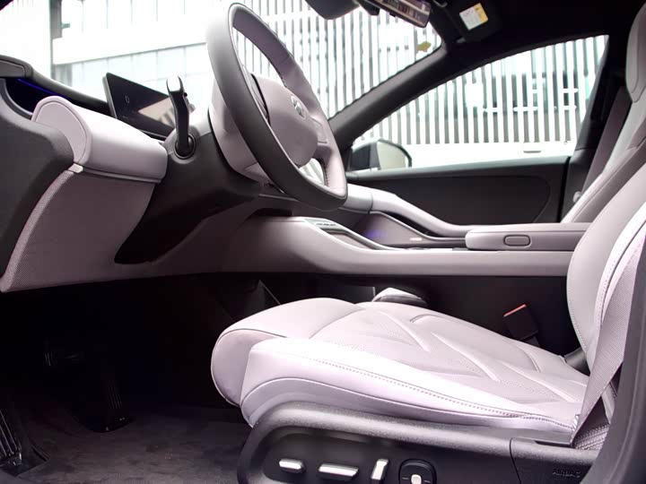 Фото 7 - Nio ET5T