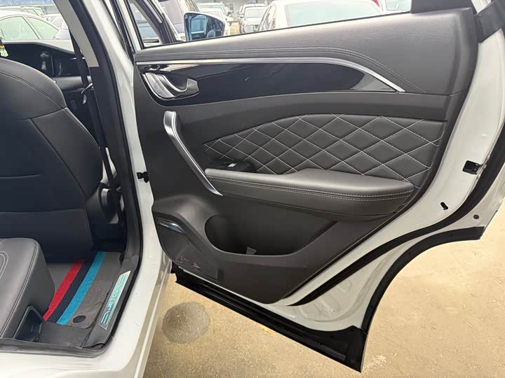 Фото 9 - Jetour X95