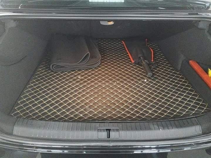 Фото 4 - Volkswagen Passat Hybrid