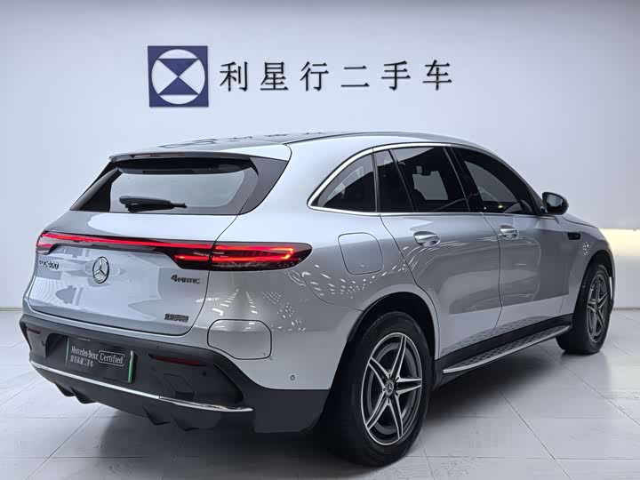 Фото 4 - Mercedes-Benz EQC