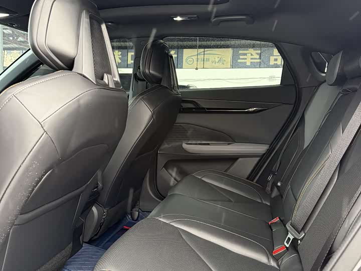 Фото 6 - Changan UNI-V