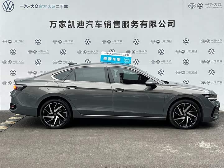 Фото 4 - Volkswagen Magotan