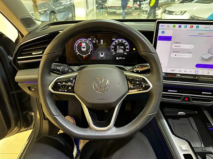 Фото 8 - Volkswagen Magotan