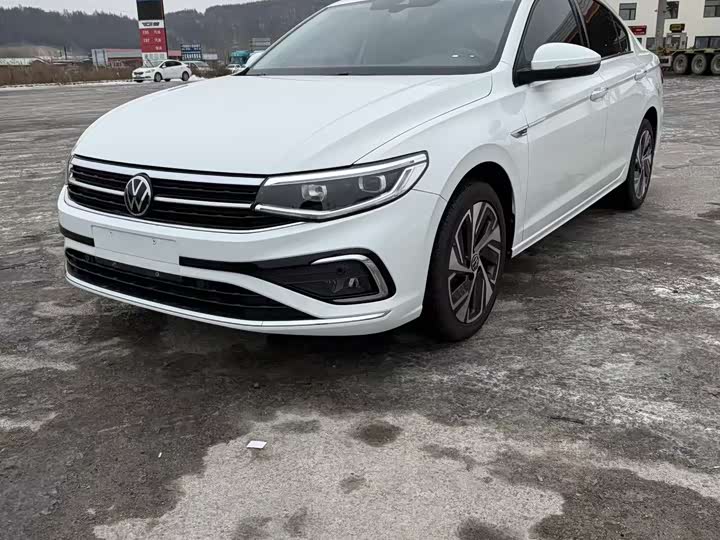 Фото 1 - Volkswagen Bora