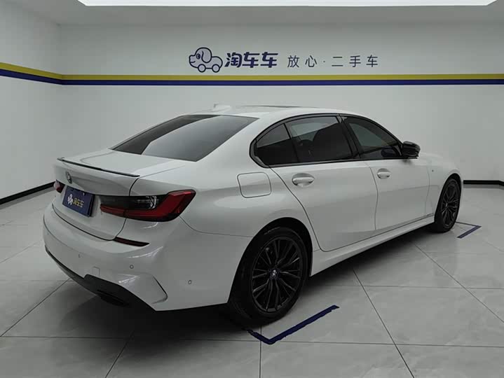 Фото 3 - BMW 3 Series