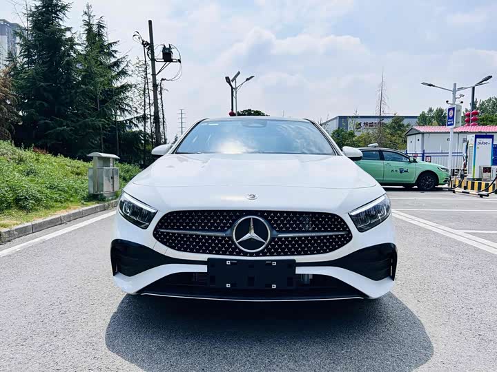 Фото 2 - Mercedes-Benz A-Class