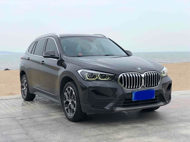 Фото 2 - BMW X1