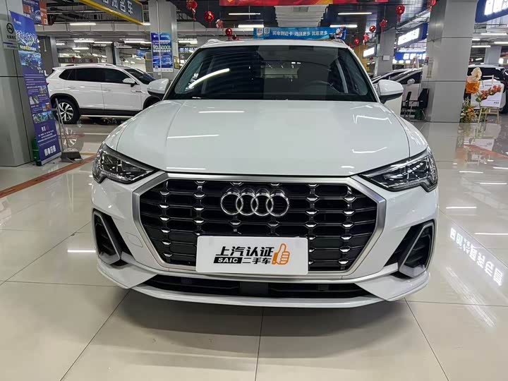 Фото 1 - Audi Q3