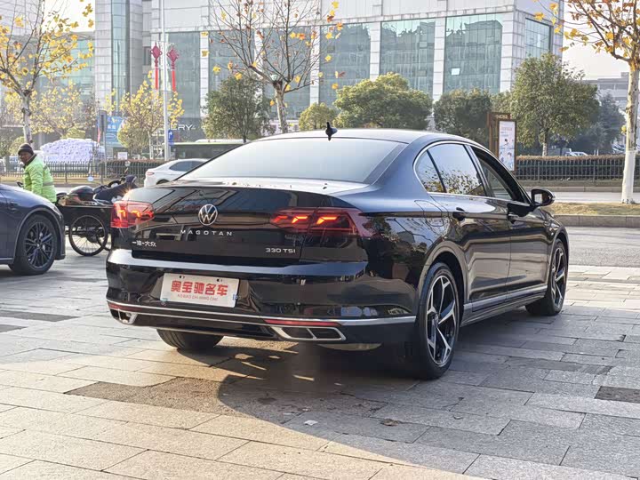 Фото 4 - Volkswagen Magotan