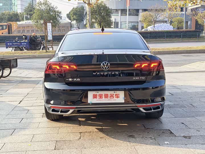 Фото 5 - Volkswagen Magotan