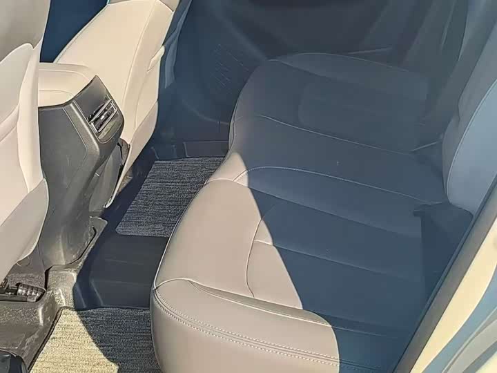 Фото 6 - Changan UNI-T