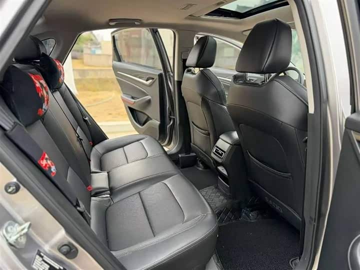 Фото 5 - Changan Eado Plus