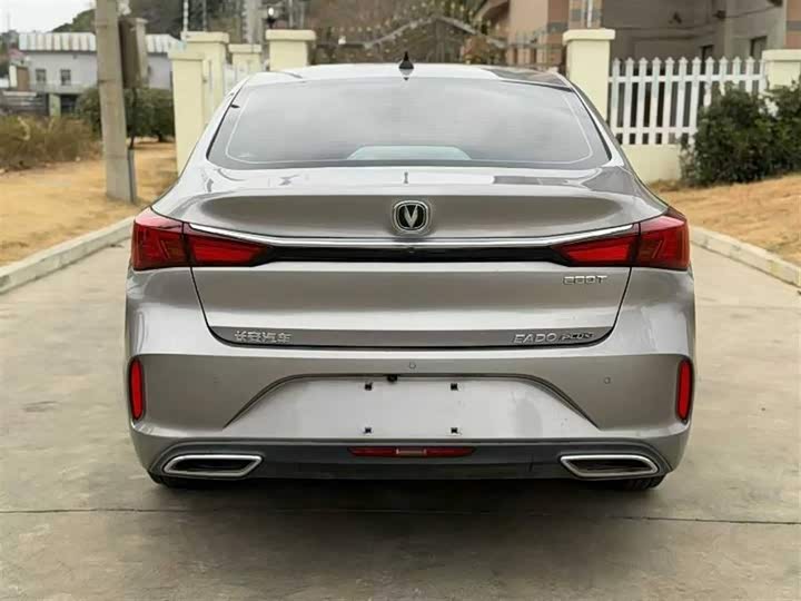 Фото 9 - Changan Eado Plus
