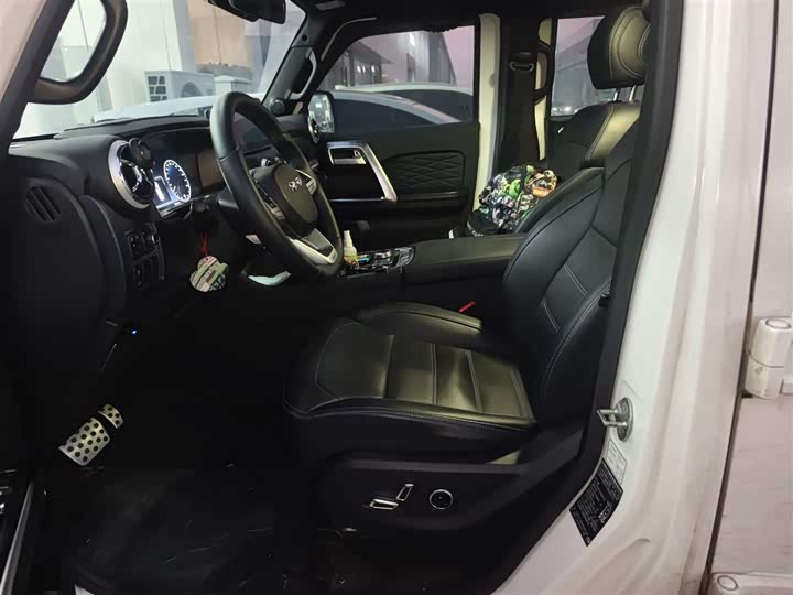 Фото 8 - BAIC Beijing BJ40