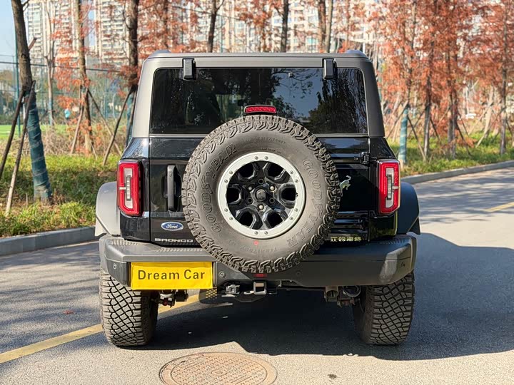 Фото 2 - Ford Bronco