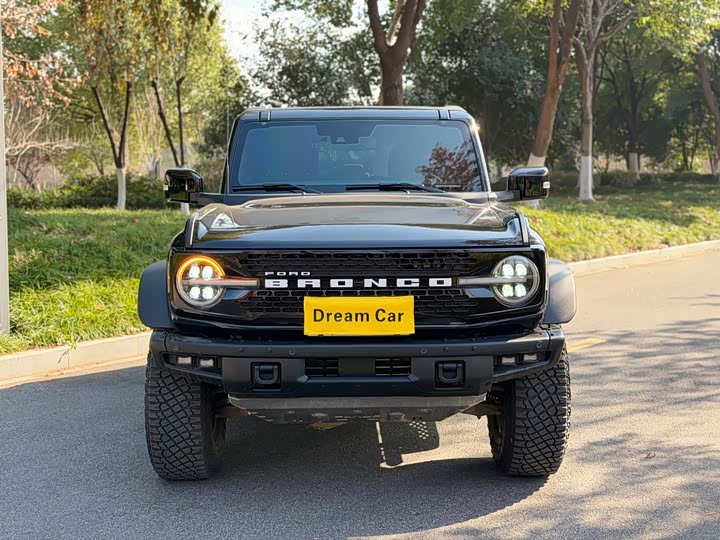 Фото 4 - Ford Bronco