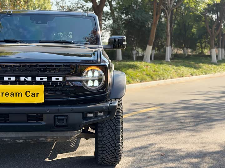 Фото 6 - Ford Bronco