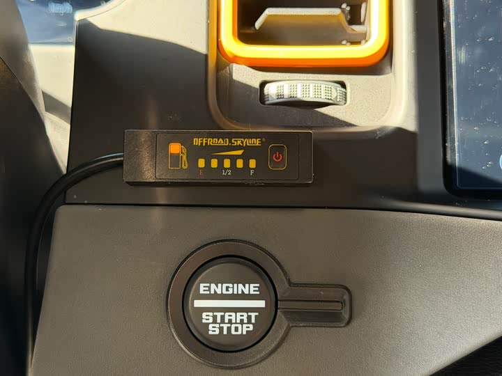 Фото 8 - Ford Bronco