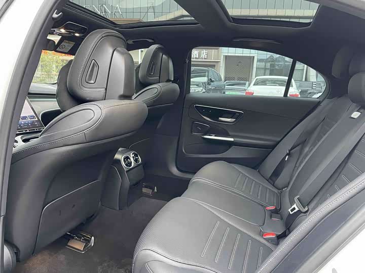 Фото 7 - Mercedes-Benz C-Class