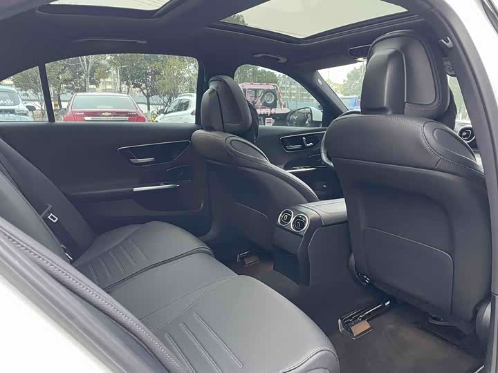 Фото 8 - Mercedes-Benz C-Class