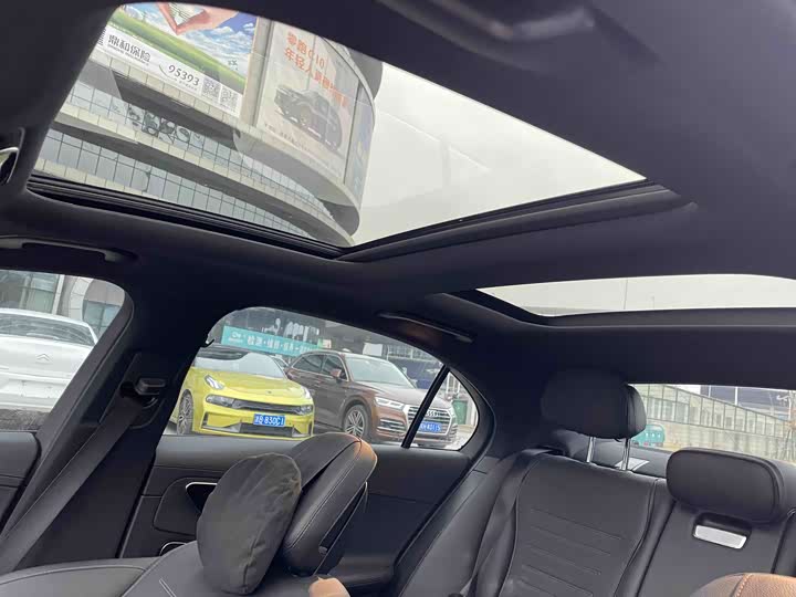 Фото 9 - Mercedes-Benz C-Class