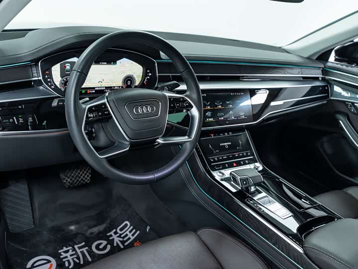 Фото 6 - Audi A8