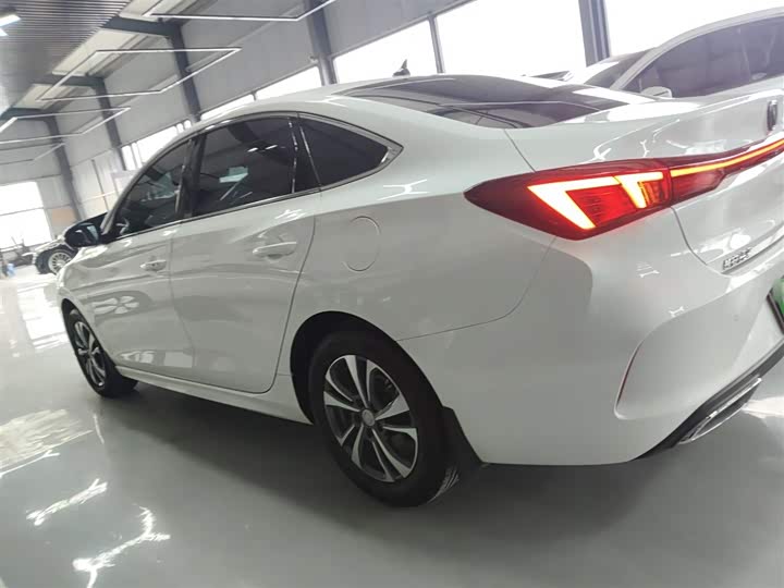 Фото 5 - Changan Eado Plus