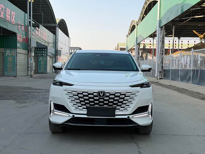 Фото 2 - Changan UNI-K