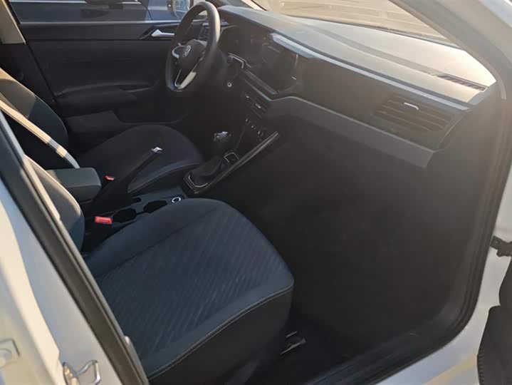 Фото 8 - Volkswagen Lavida