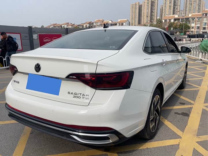 Фото 4 - Volkswagen Sagitar L