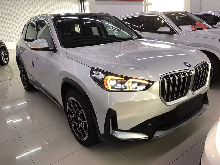 Фото 4 - BMW X1