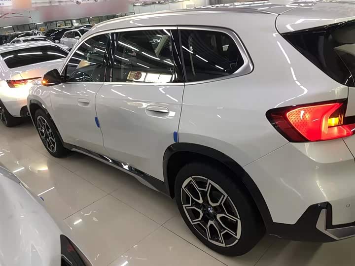 Фото 5 - BMW X1